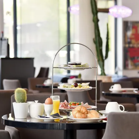 מלון Amedia Luxury Graz, Trademark Collection By Wyndham 4*